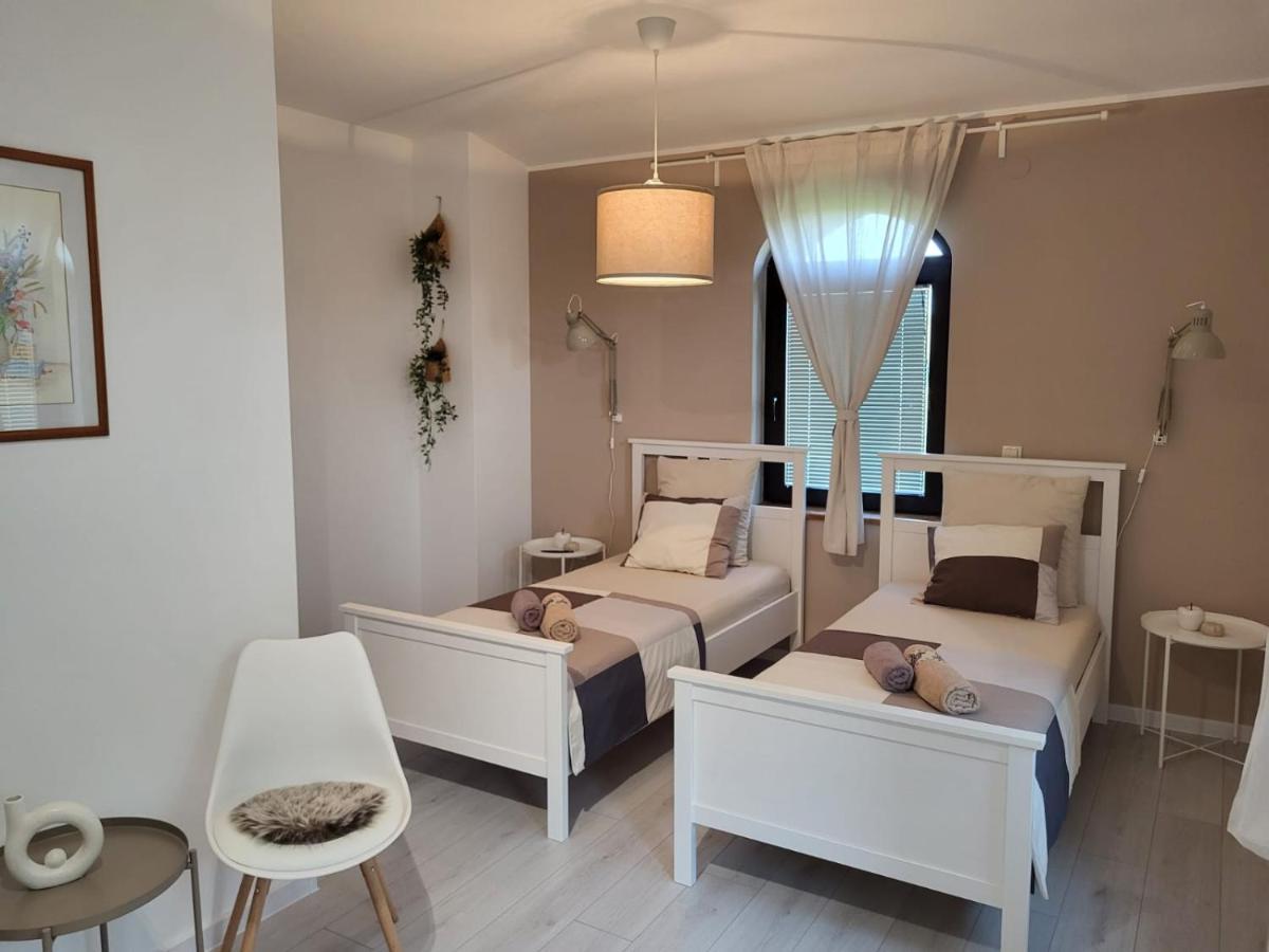 Sobe Pilajevo 2, 183 Ulica Stjepana Radica, Gola Apartment Exterior foto